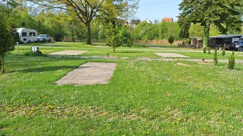 Standard-Stellplatz Kategorie C Zelt Mit Pkw