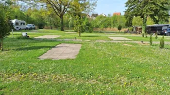 Stellplatz - Standard-Stellplatz Zelt Mit Pkw - Camping am Hirschfeldsee - Sperrfechter Freizeitpark