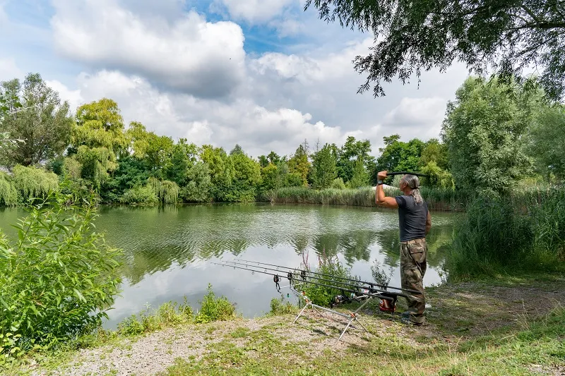 Camping am Hirschfeldsee - Sperrfechter Freizeitpark