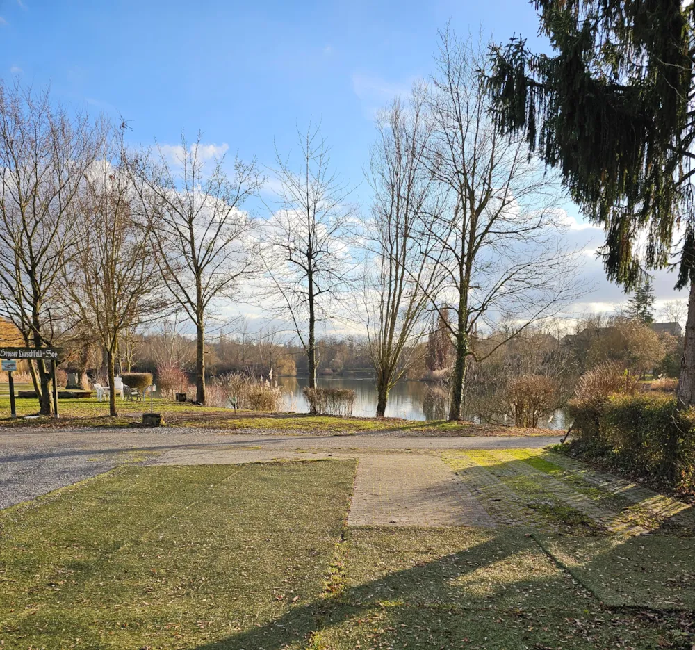 Standard-Stellplatz Für Wohnwagen/Reisemobil Kategorie B