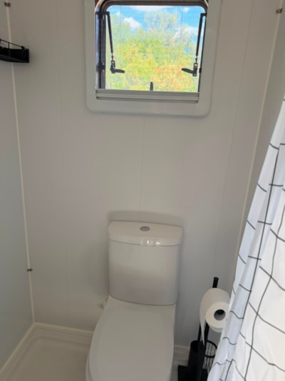 Campingcube Orion für 2 Personen mit Dusche, WC und Küche