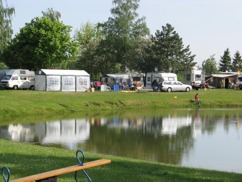 Liegt der KNAUS Campingpark Bad Dürkheim am See? - Photo 3