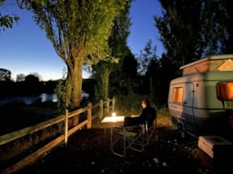 Camping Onlycamp Les Bords de Creuse - image n°3 - Roulottes
