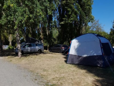 Camping package (pitch, 2 people, 1 vehicle)