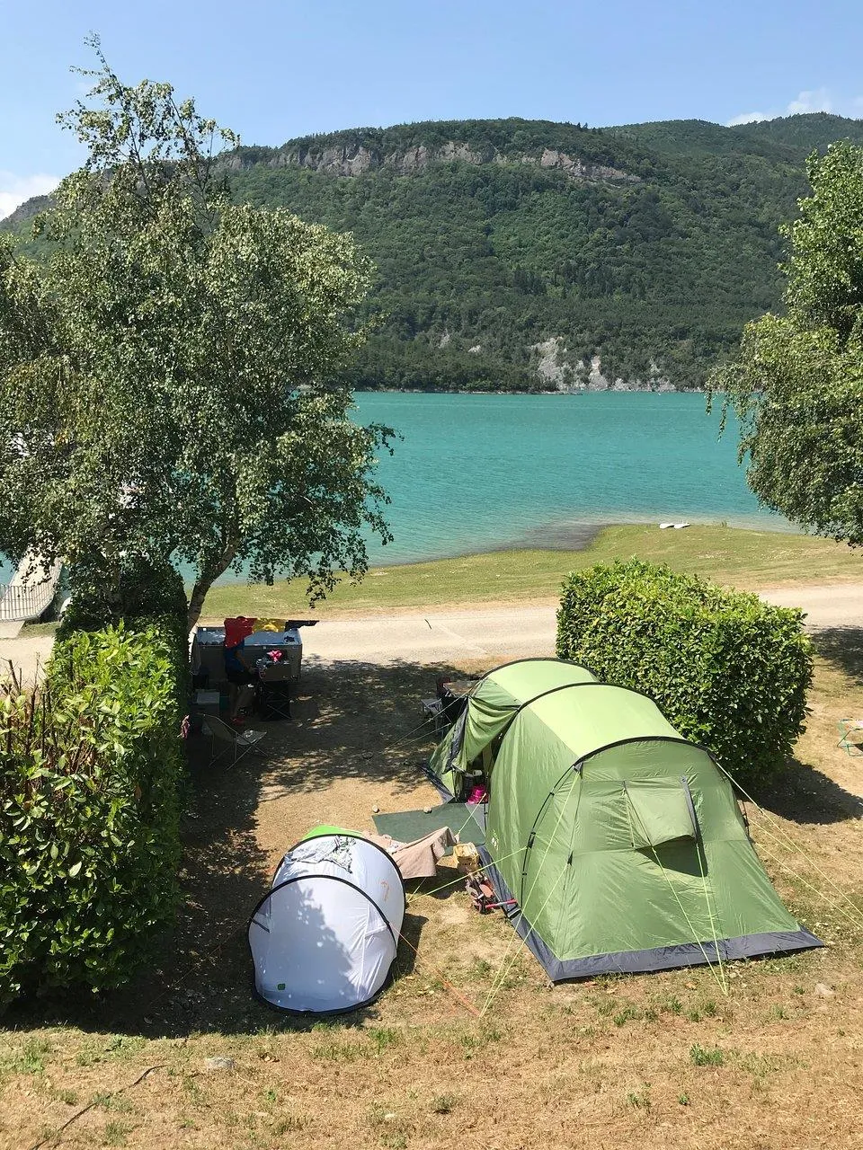 Camping en Isère en bord de Lac - Camping le Savel