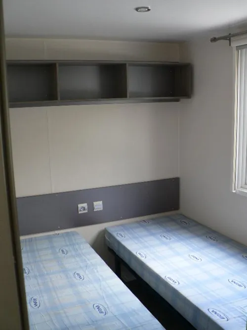 Mietunterkunft - Mobilheim 3 Zimmer - image n°4 - Camping Les Eymes