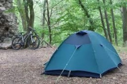 Parcela - Parcela 1 Noche Especial Para Excursionistas (1 Persona, 1 Tienda De Campaña, 1 Bicicleta O 1 Moto) - Camping Pré Rolland