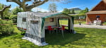 Caravane Vintage Pour 2 Personnes Avec Électricité, Sans Sanitaires Caravane Vintage Pour 2 Personnes Avec Électricité, Sans Sanitaires
