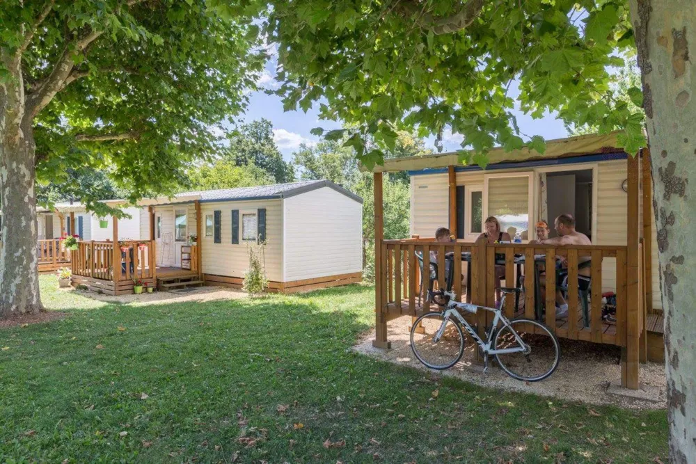 Location - Mobilhome 3 Personnes (18 M2) - 2 Chambres (1 Lit 140 + 1 Lit 90) - Camping Pré Rolland