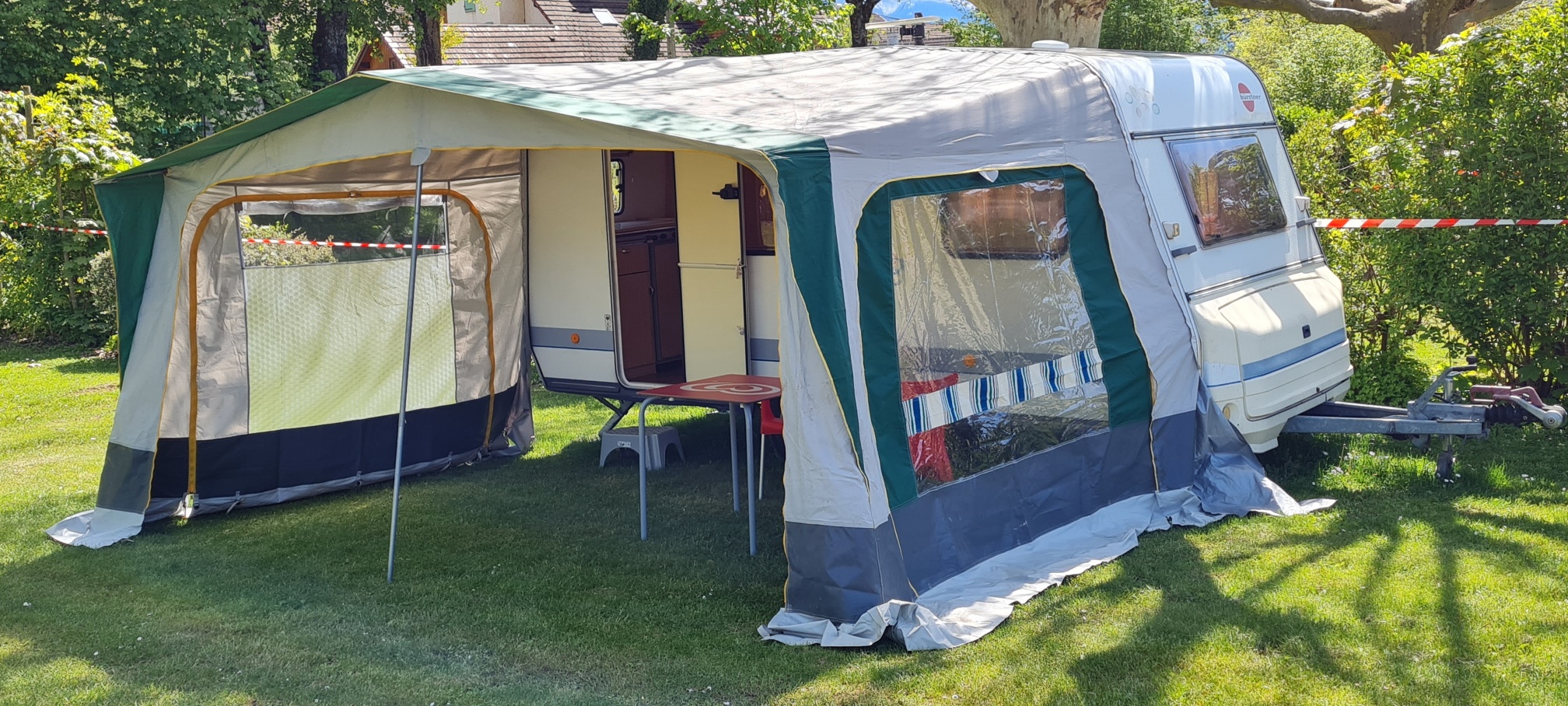 Accommodation - Location Caravane 2 Personnes - Camping Pré Rolland