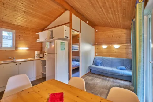 Huuraccommodatie(s) - Houten Chalet - 5 Personen (33 M²) - 2 Slaapkamers (2 Bedden 140 + 1 Stapelbed 90) - image n°4 - Camping Pré Rolland