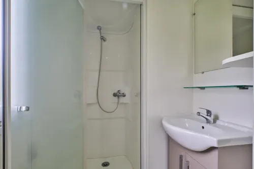 Accommodation - Mobile Home 4 People (26M²) - 2 Bedrooms (1 Bed 140 + 2 Beds 90) - image n°10 - Camping Pré Rolland