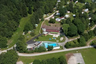 Camping Le Balcon De Chartreuse - Isere