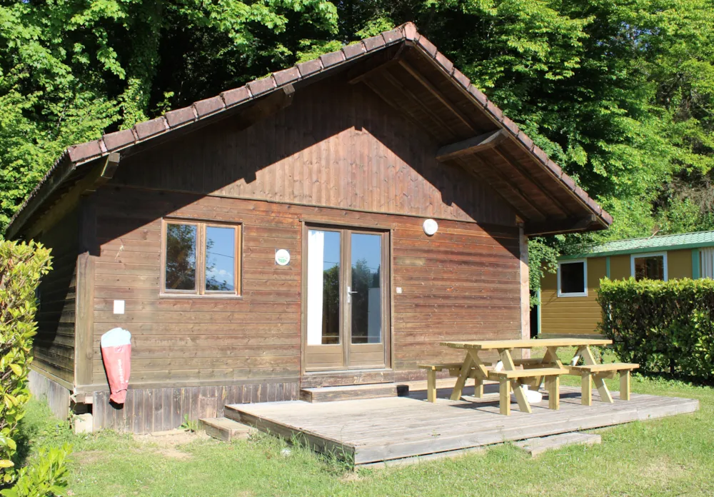 Accommodation - Chalet Edelweiss 35M² - Camping Le Balcon De Chartreuse