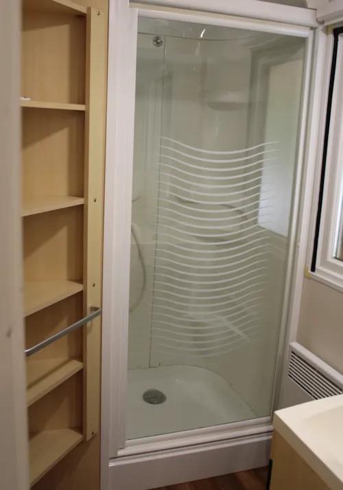 Huuraccommodatie(s) - 83 . Stacaravan 29M² Tv Capucine - image n°8 - Camping Le Balcon De Chartreuse