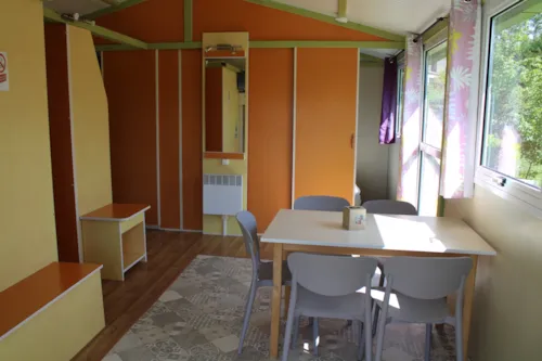 Location - 16.Chalet 30 M², Tv "Primevere" - image n°4 - Camping Le Balcon De Chartreuse