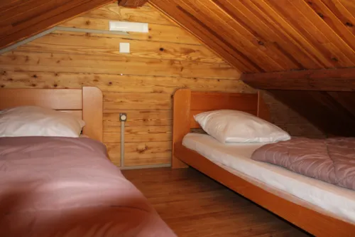 Accommodation - Chalet Gentiane 24M² Mezzanine - image n°8 - Camping Le Balcon De Chartreuse