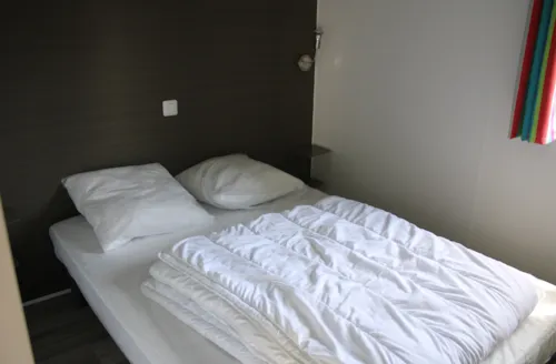 Mietunterkunft - 53.Mobil Home 30M²  Tv "Pivoine" - image n°4 - Camping Le Balcon De Chartreuse