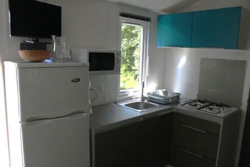 Mietunterkunft - 53.Mobil Home 30M²  Tv "Pivoine" - image n°2 - Camping Le Balcon De Chartreuse