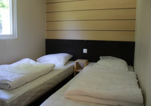 Huuraccommodatie(s) - 83 . Stacaravan 29M² Tv Capucine - image n°6 - Camping Le Balcon De Chartreuse