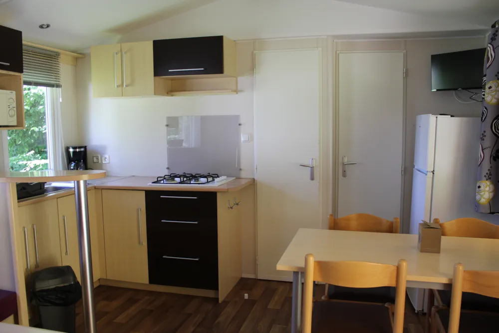 Location - 83 . Mobil Home 29M² Tv Capucine - image n°5 - Camping Le Balcon De Chartreuse