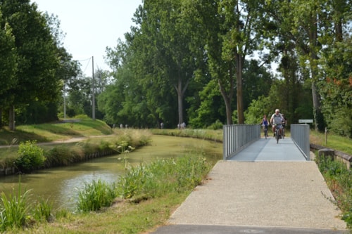 Camping Canal de Berry