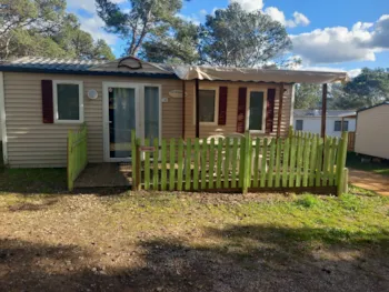 Huuraccommodatie(s) - Stacaravan "Orchidee, Jacinthe" - Clim - 2 Slaapkamers - 28M² - Camping Le Pinada