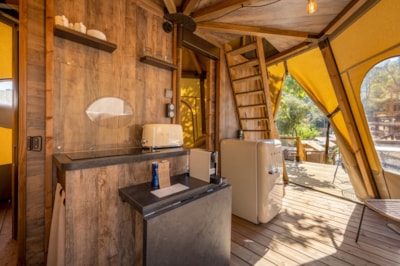 Tipi Experience Lodge B&B — 2