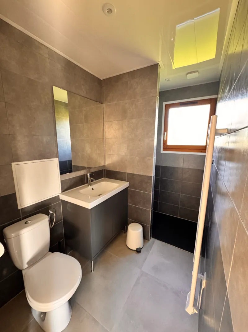 Chalet Confort 37M² / 1 Chambre - Terrasse Semi-Couverte