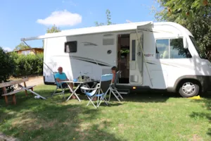 Emplacement - Pakket standplaats + camper - Camping la Bissera