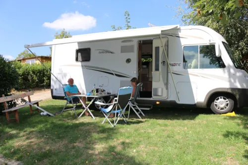 Kampeerplaats(en) - Pakket Standplaats + Camper - image n°1 - Camping la Bissera