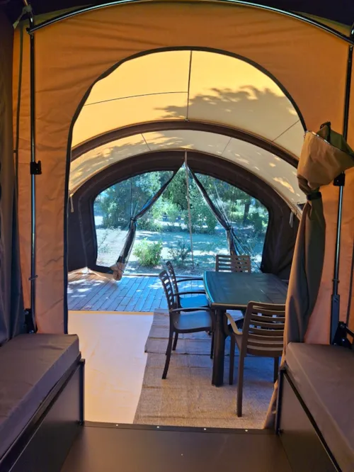 Accommodation - Sunrider Xl Lodge Tent, 6-Person, 2-Bedroom - image n°6 - Camping la Bissera