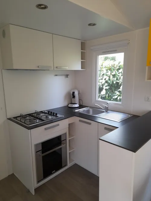 Location - Mobil-Home   2 Chambres 26M2 + Terrasse Couverte - image n°3 - Camping la Bissera