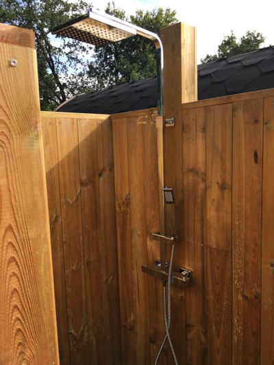 Pod 25 - Unusual lodging - 2 adults - — 6