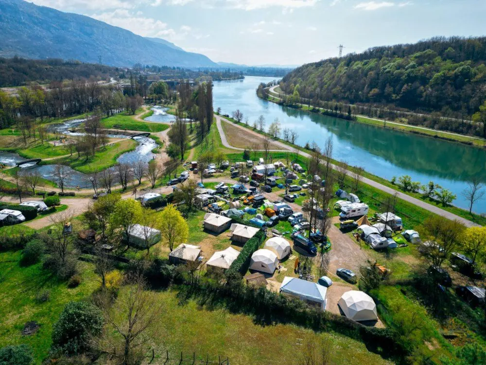 Camping Intercommunal L'Isle De La Serre - image n°1 - Isere
