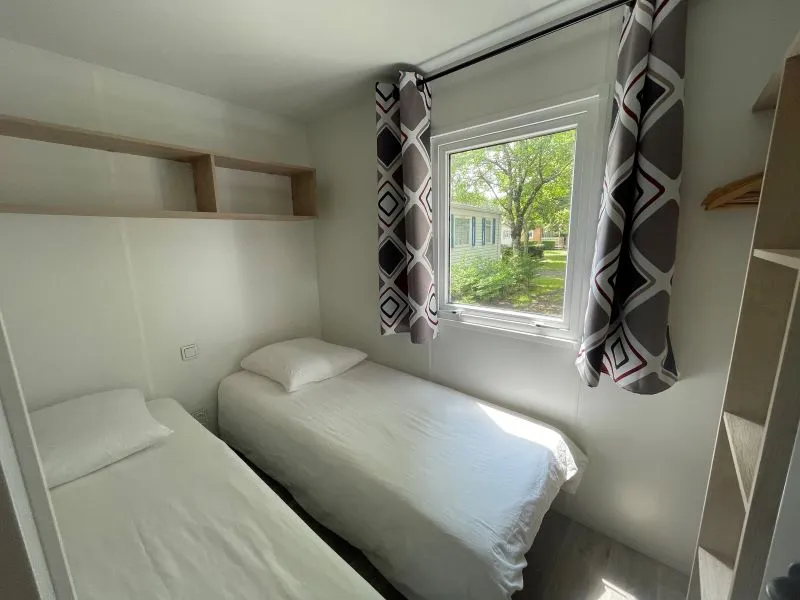 Mobil Home Premium - 32M² - Climatisation - 2 Chambres - Terrasse Couverte -