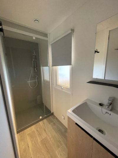 Mobil home Premium - 32m² - Air conditionner - 2 bedrooms - sheltered terrace - — 4