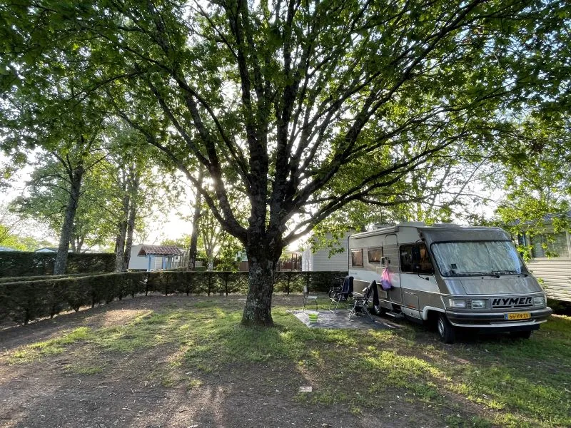Emplacement Camping Avec Électricité -