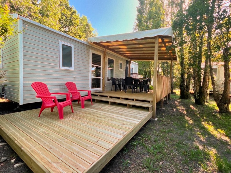 Mobil Home Premium - 35m² - Climatisation - 3 chambres - vaste terrasse -