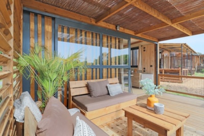 CHALET PREMIUM Air-conditioned - — 4