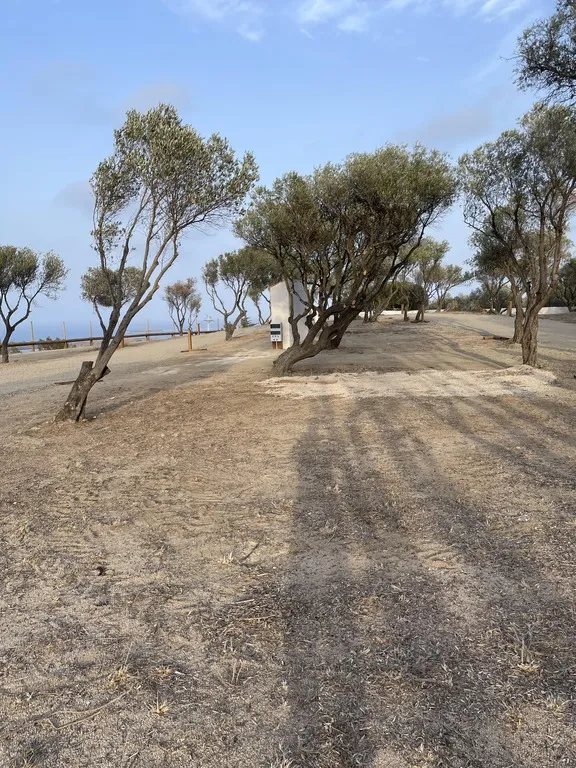Emplacement Plus (Les Tentes Ne Sont Pas Autorisées)