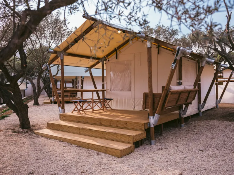 Cottage Family Tent (Sans Sanitaires Privatifs)