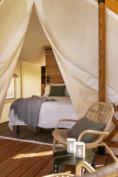 Glamping Couple — 4