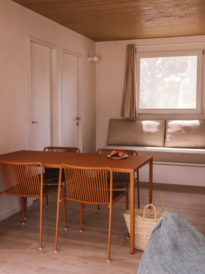 Mobil Home Family Wood