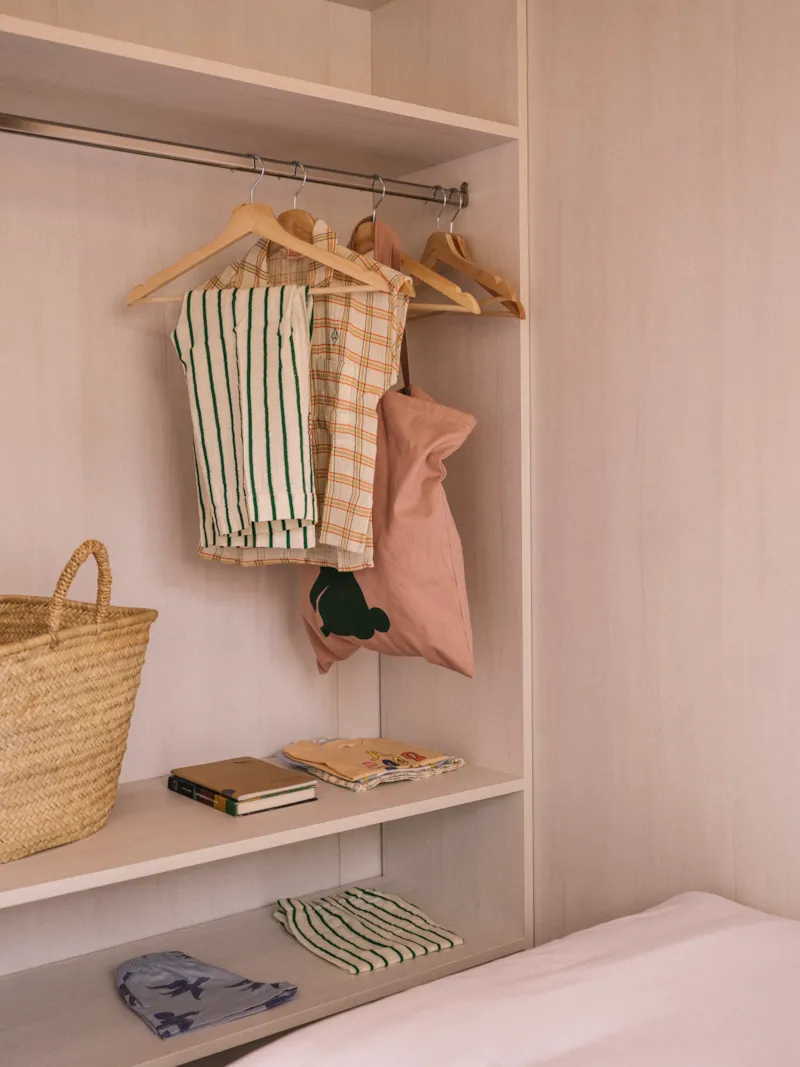 Mobil Home Family Wood