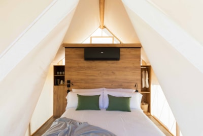 Glamping Couple — 4