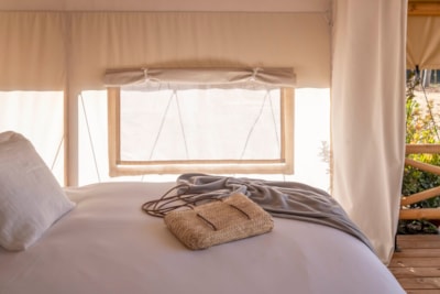 Glamping Couple — 3