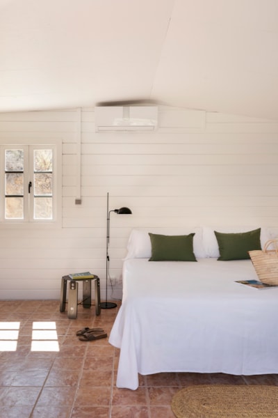 WOOD CABIN — 7