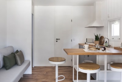 BUNGALOW FAMILY BASIC — 2
