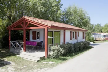 Mietunterkunft - Chalet 35M² 2 Zimmer + Terrasse 12M² - Camping Harrobia